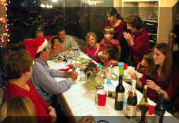 Christmas20042PSweb.jpg (69362 bytes)